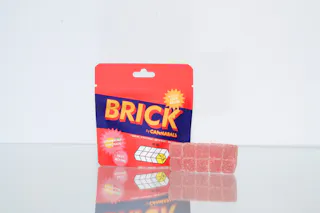 Cannabals - Strawberry Lemonade - Live Resin Gummy Brick - 100mg