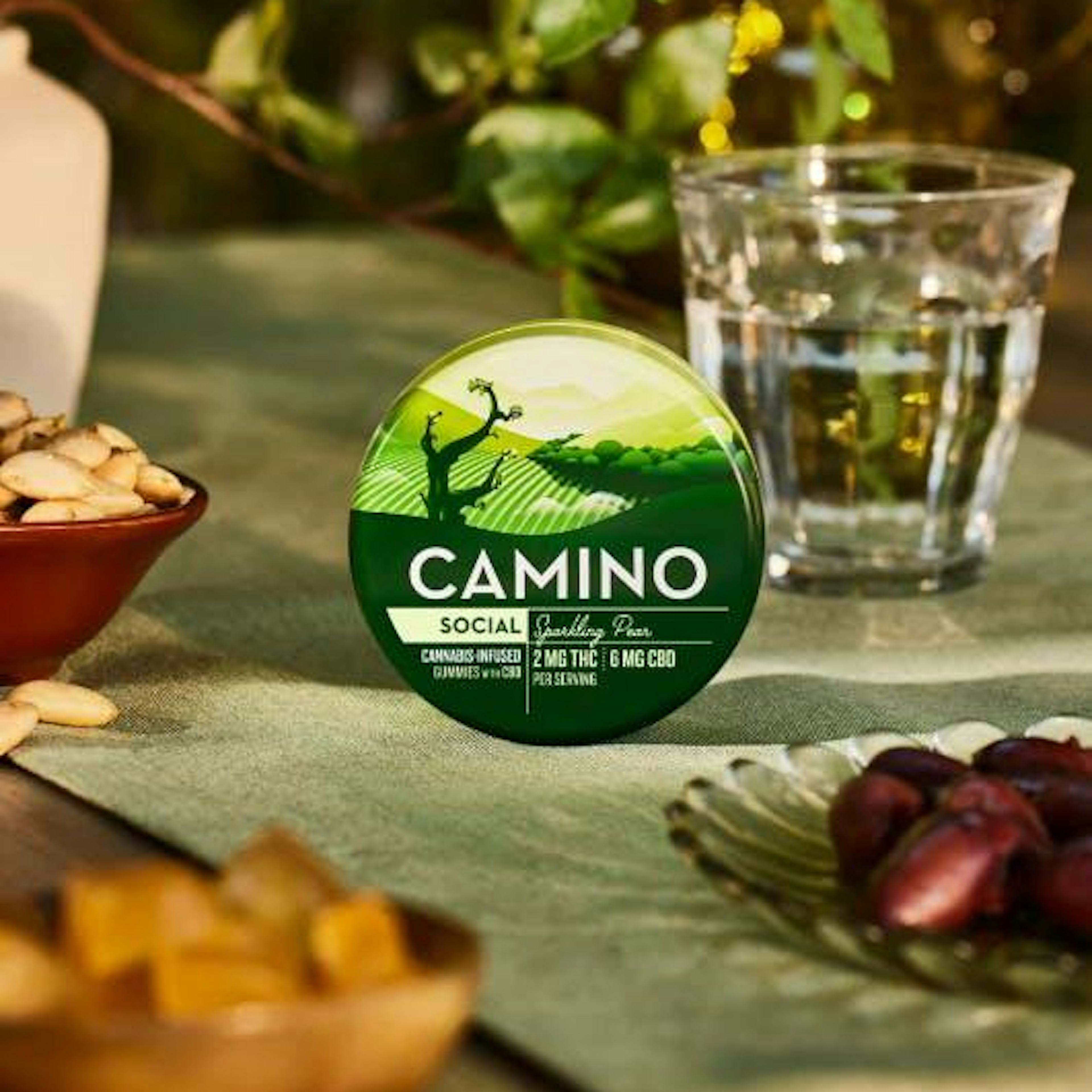 Image of SOCIAL | SPARKLING PEAR | 2:6